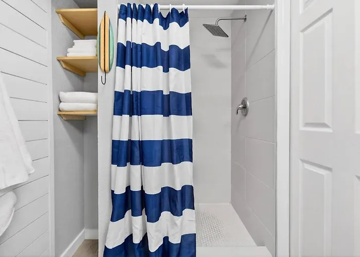 Stylish 2 Bedroom Retreat Clearwater Beach